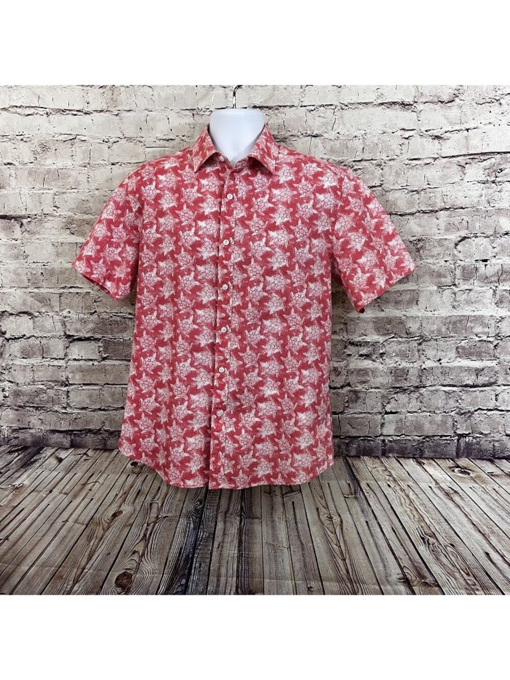 Charleston Threads Turtle Linen Coral Button Short Sleeve Shirt